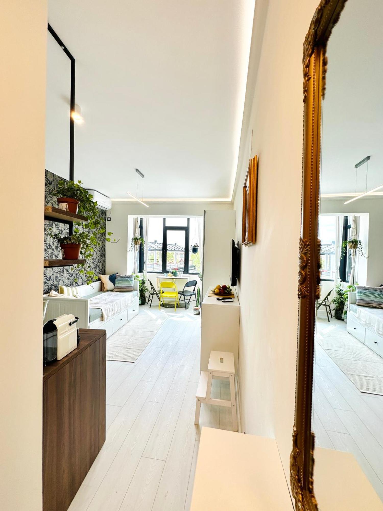 Harmony Studio - Elegant Escape Near Ateneu Bukarest Exterior foto
